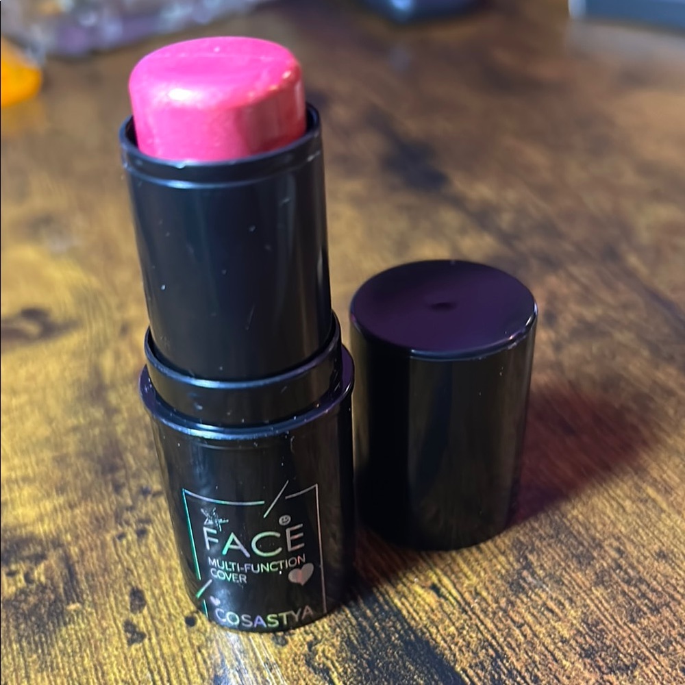 💕 Pink Multi-Function Makeup Stick - Picture 5 of 6